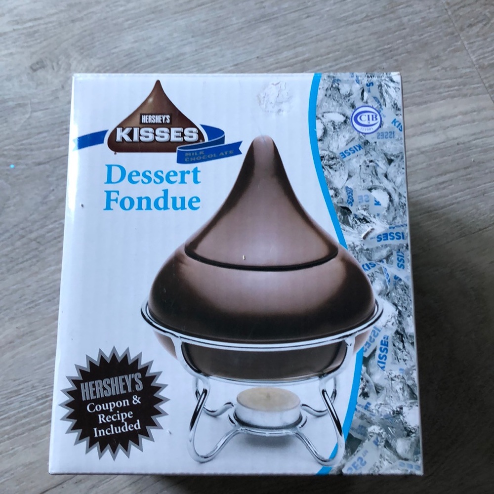 🆕 Hershey Kisses Dessert Fondue